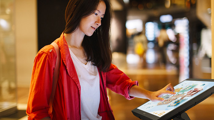 Kosketusn&auml;yt&ouml;t