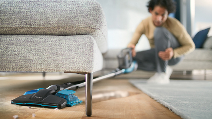 N&auml;in laminaatin pesu onnistuu juovia j&auml;tt&auml;m&auml;tt&auml;