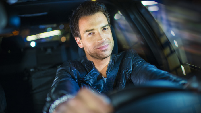 l&ouml;yd&auml; autoosi sopiva halogeeni