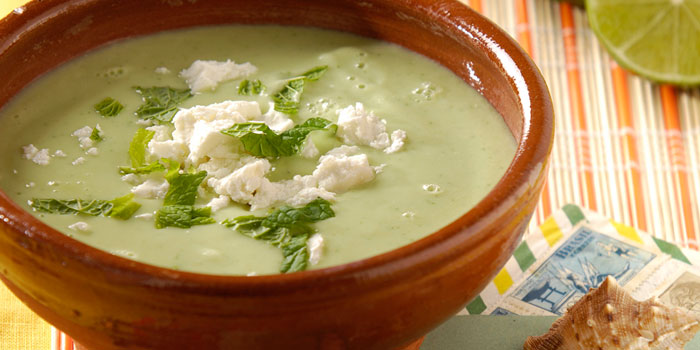 Jäähdytetty Kurkku-Avokadokeitto | Philips