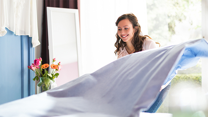 N&auml;in onnistut lakanoiden viikkauksessa