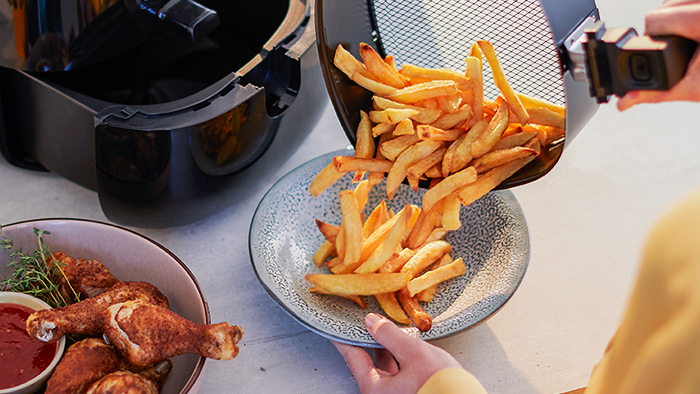 Mit&auml; eroa on Airfryerilla ja friteerauskeittimell&auml;?